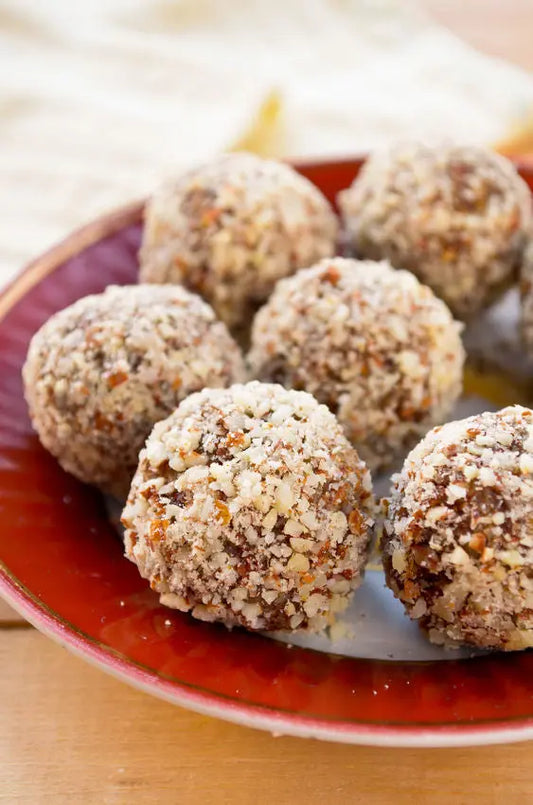 Date and Almond Balls Recipe