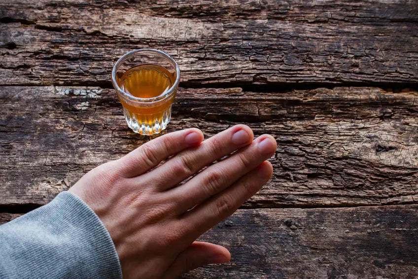 5 Reasons To Avoid Alcohol